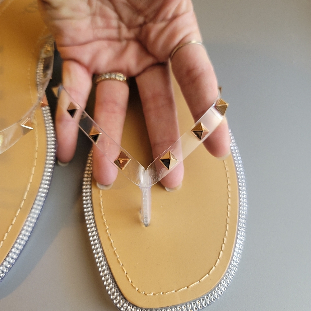 XOXO gold studded clear strap flip flop New without tags. Size 10